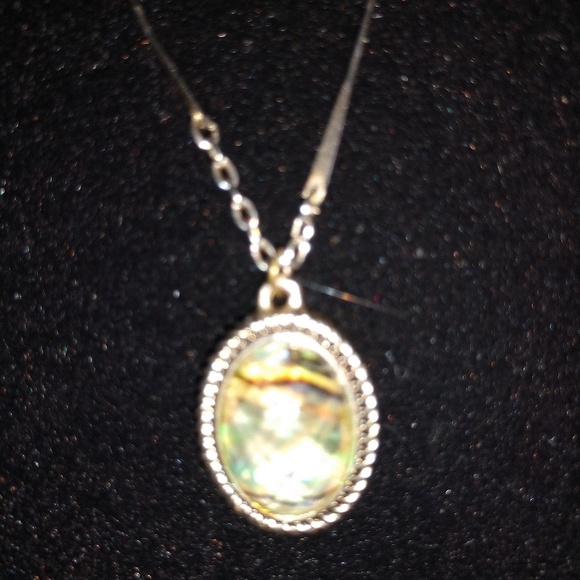 Necklace - Picture 2 of 6